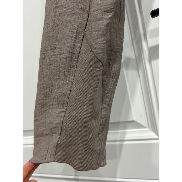 BCBG Maxazria Taupe High Waisted Tapered Pants Button Detail Sz 8 - Picture 6 of 11